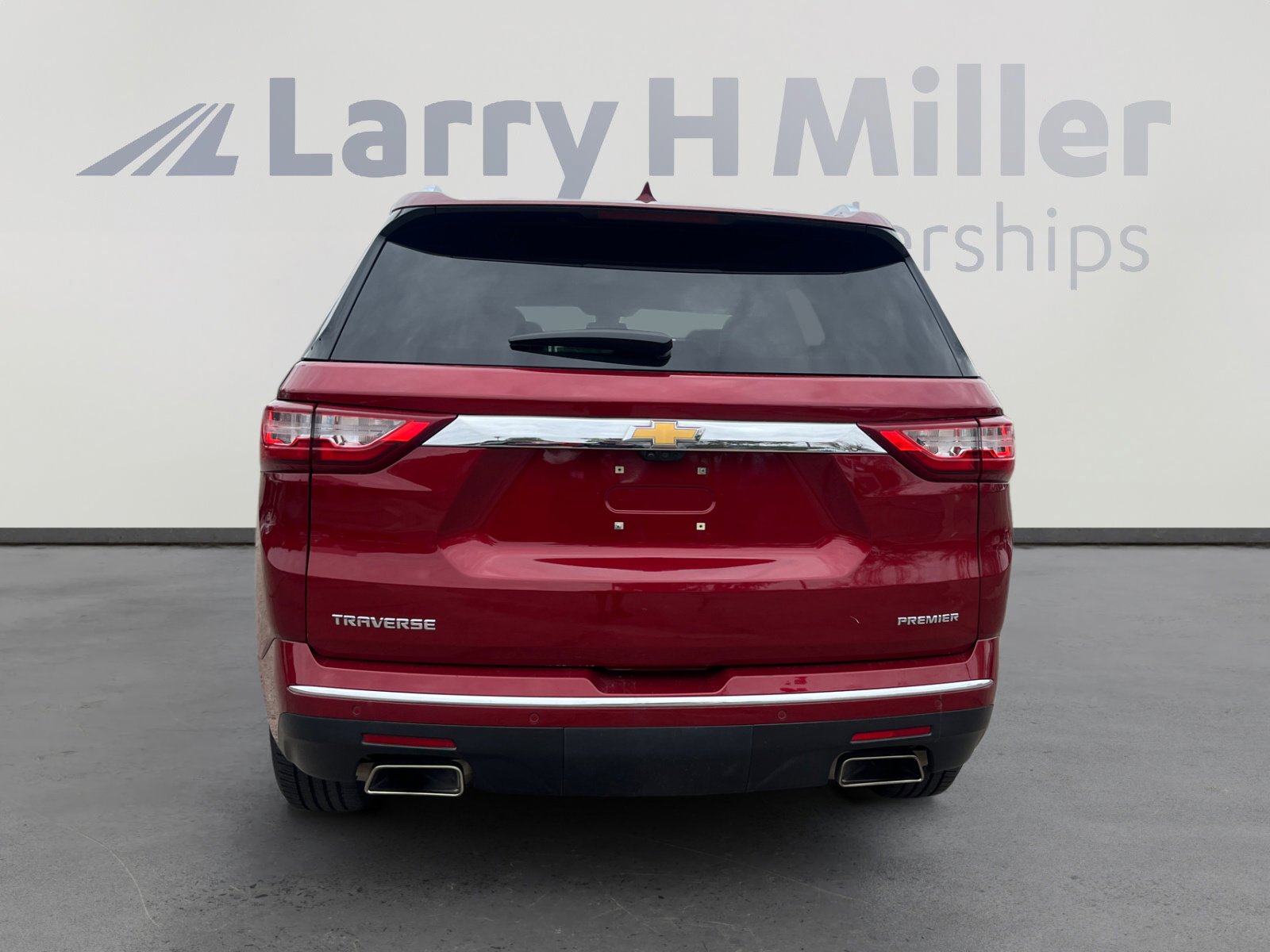 Used 2021 Chevrolet Traverse Premier w/ LPO, Cargo Package image 4