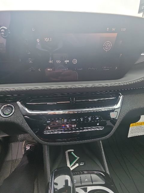 Certified 2025 Buick Envista Avenir FWD image 7