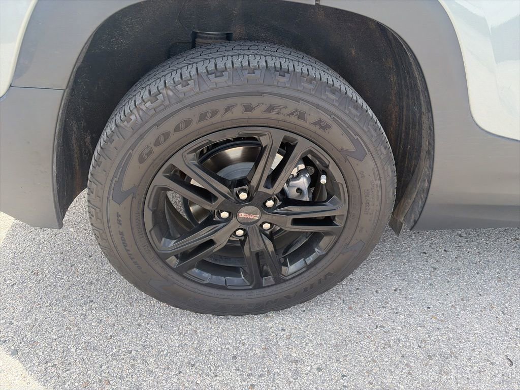 Used 2023 GMC Terrain AT4 w/ Tech Package image 10