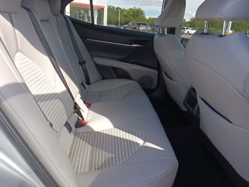 Used 2023 Toyota Camry SE FWD image 28