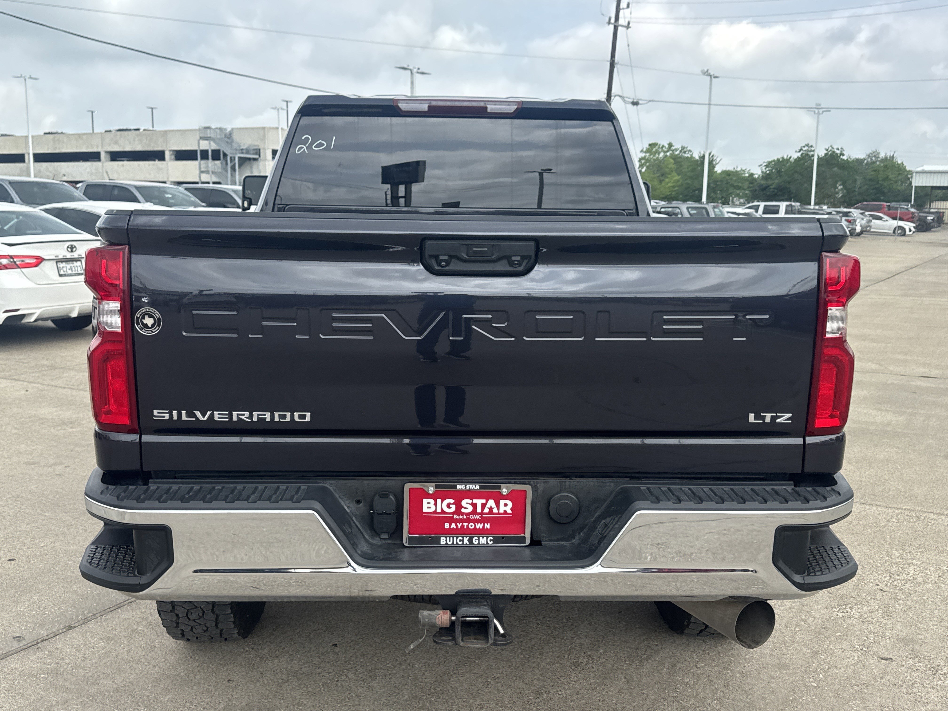 Used 2024 Chevrolet Silverado 2500 LTZ w/ LTZ Convenience Package AWD/4WD image 14