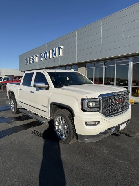 Used 2017 GMC Sierra 1500 Denali image 2