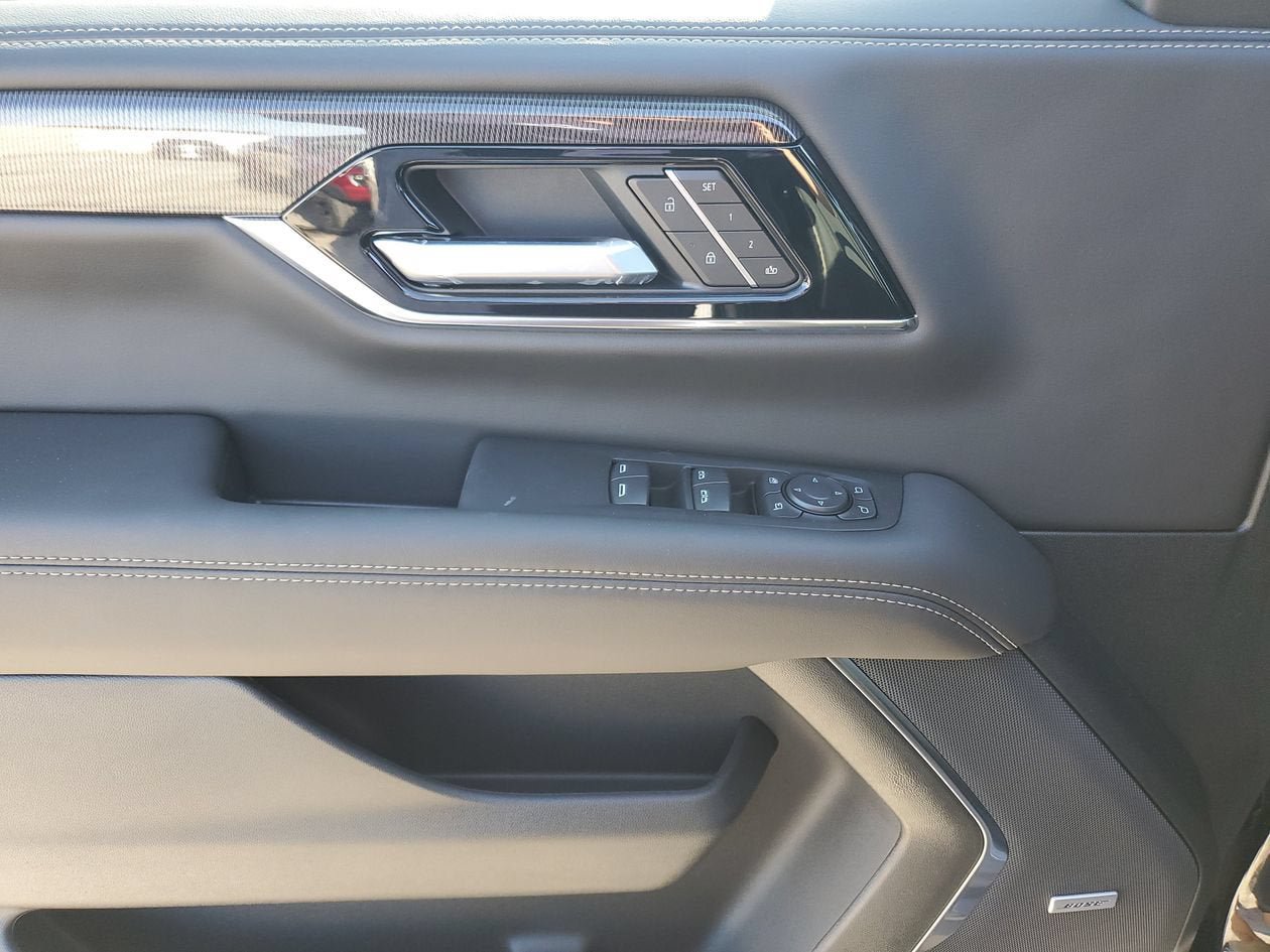 New 2026 GMC Yukon XL Elevation AWD/4WD image 17