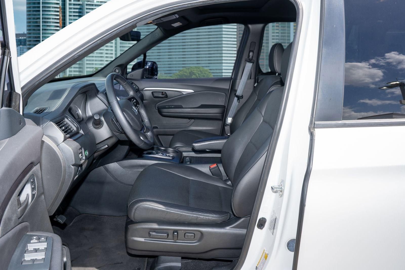 Certified 2023 Honda Passport EX-L image 18