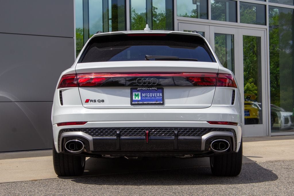Used 2026 Audi RS Q8 performance AWD/4WD image 9