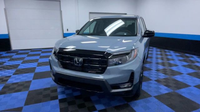 Used 2025 Honda Ridgeline Sport image 3