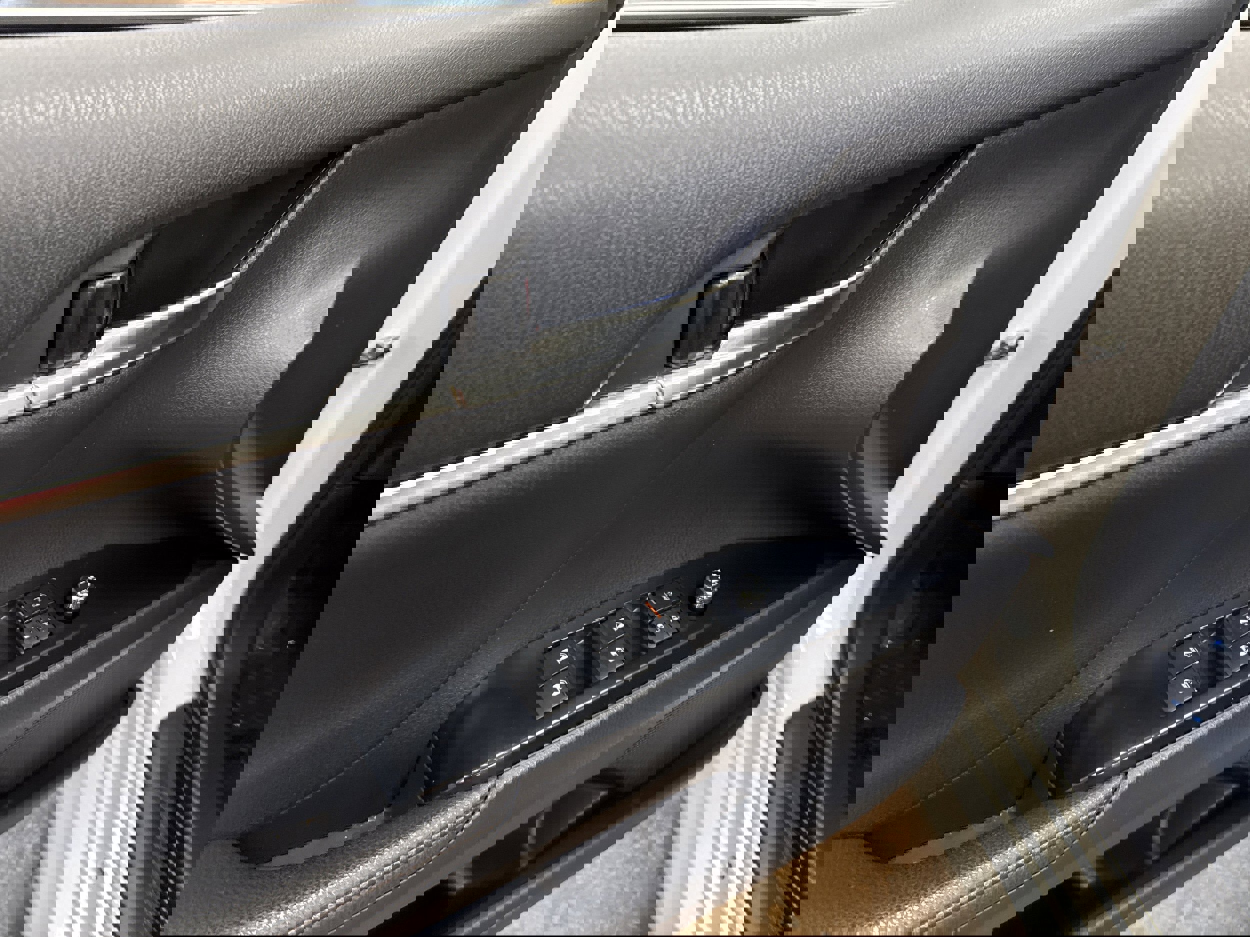 Used 2020 Toyota Camry XLE image 26