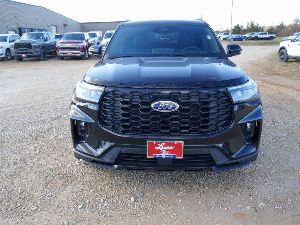New 2026 Ford Explorer ST-Line w/ ST-Line Street Pack AWD/4WD image 9