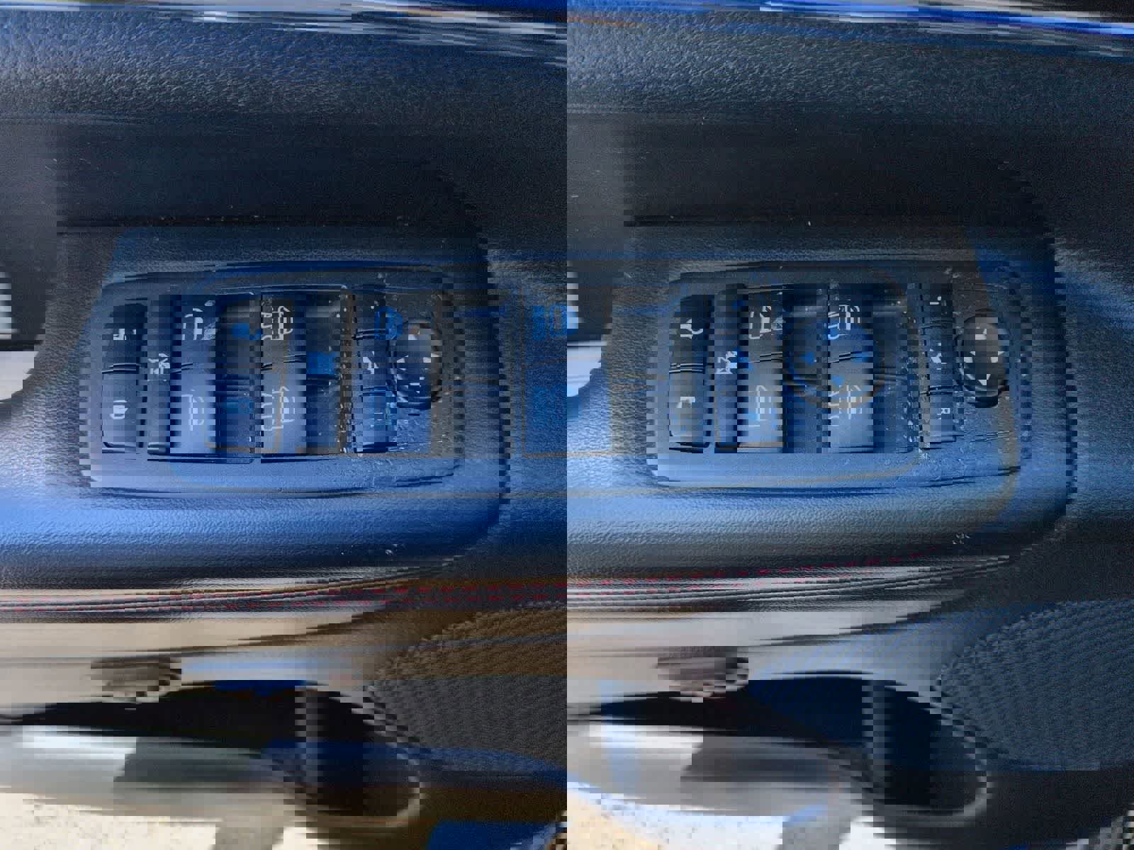 Certified 2021 Jeep Grand Cherokee Trailhawk w/ Trailhawk Luxury Group image 16