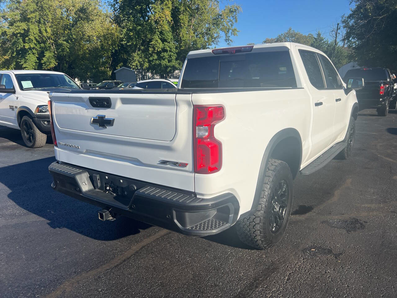 Used 2022 Chevrolet Silverado 1500 ZR2 w/ Technology Package image 9