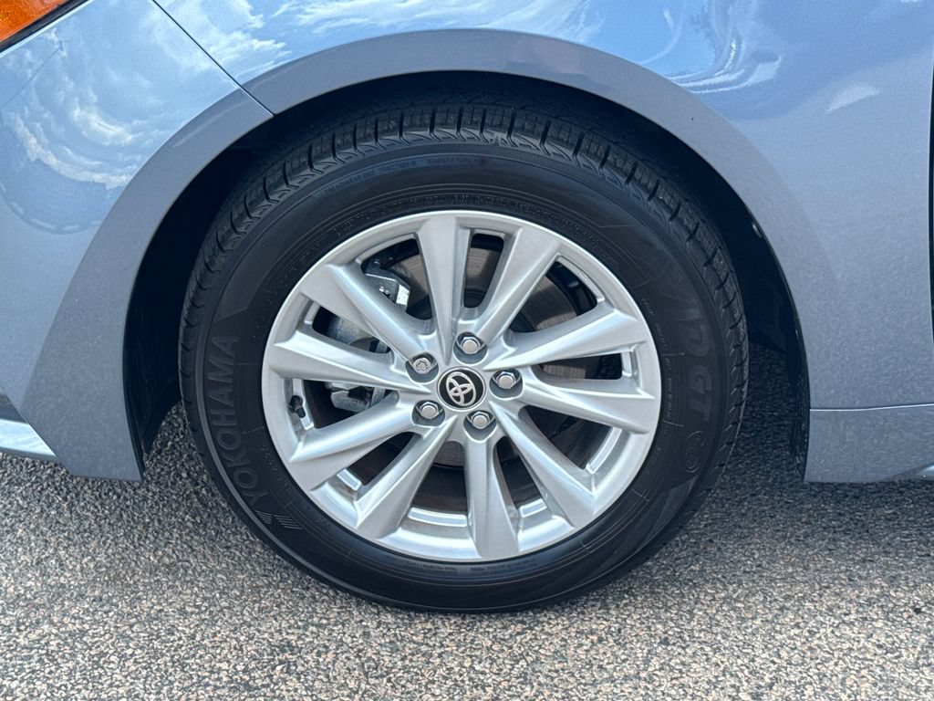 Used 2026 Toyota Corolla LE w/ LE Premium Package FWD image 40