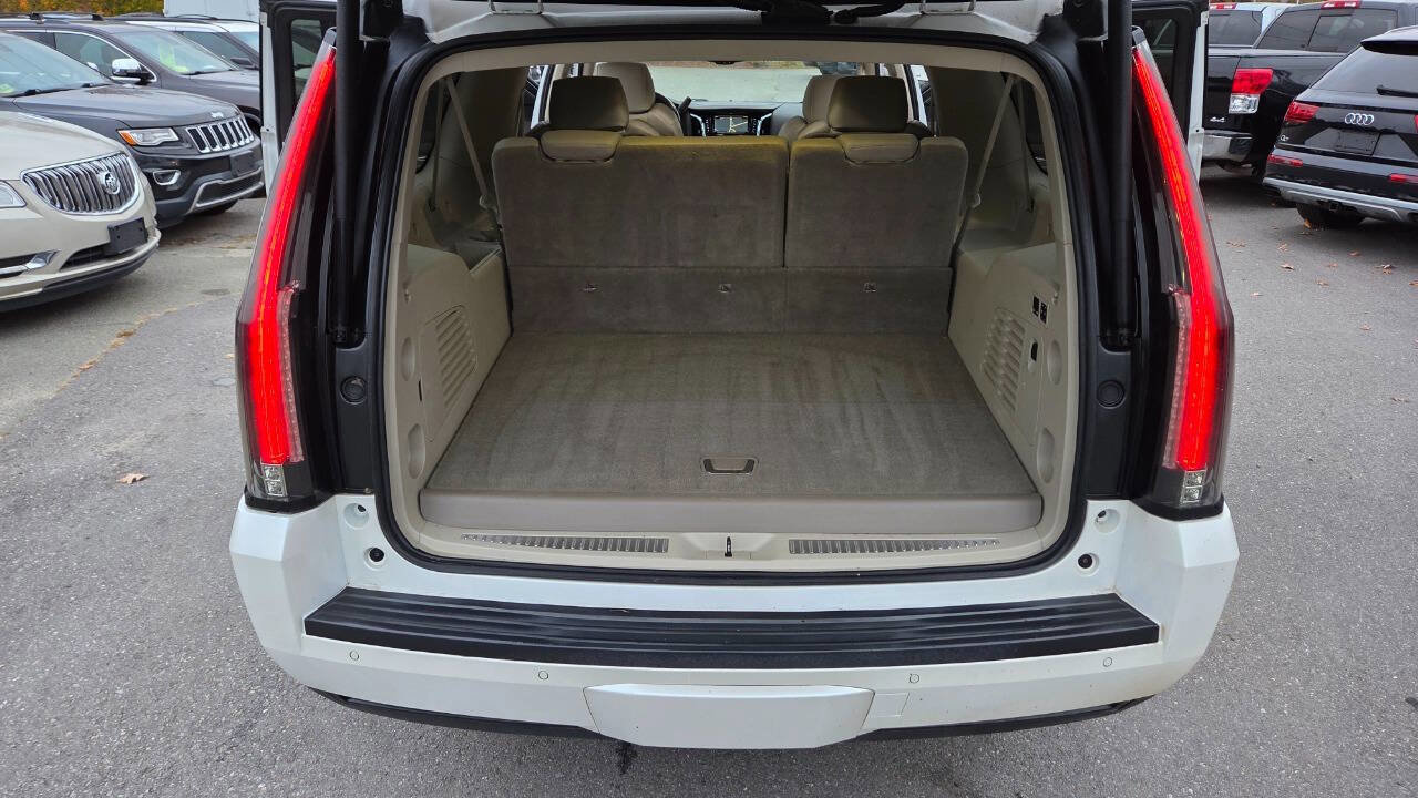 Used 2016 Cadillac Escalade ESV Premium image 35