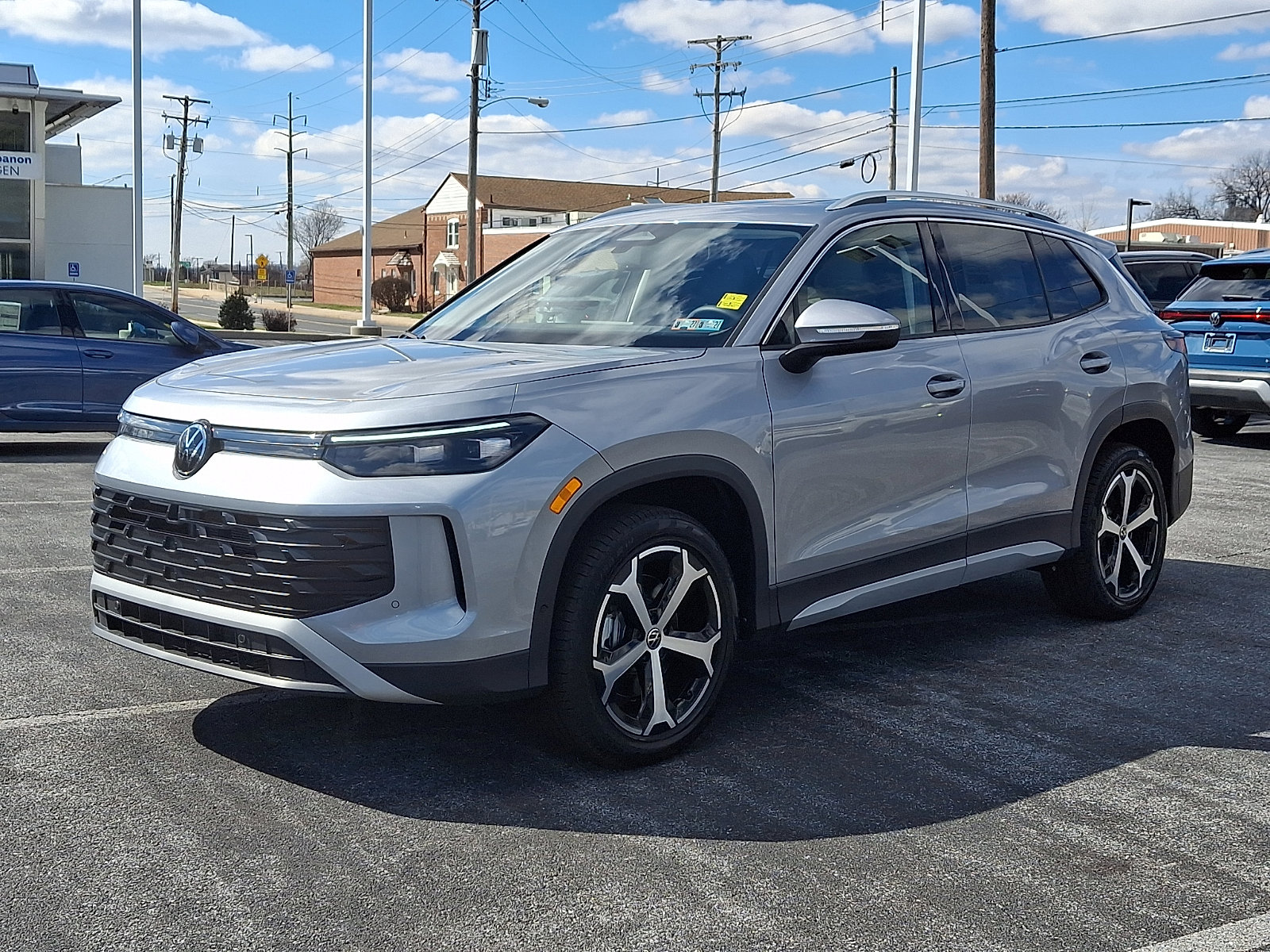 New 2026 Volkswagen Tiguan SE image 3