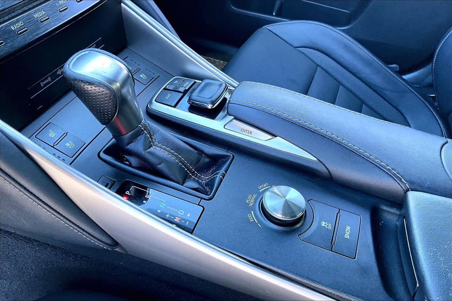 Used 2017 Lexus IS 200t F Sport w/ F Sport Package RWD image 15