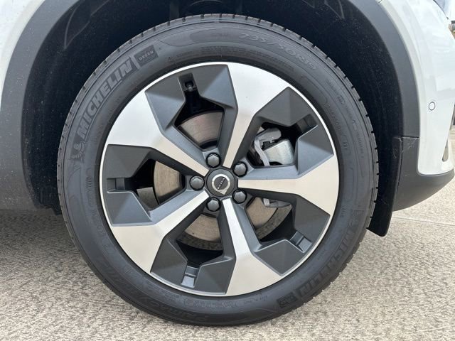 New 2026 Volvo XC40 B5 Plus w/ Protection Package Premier AWD/4WD image 10
