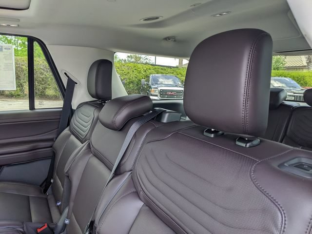 New 2026 Ford Expedition Platinum w/ Platinum Ultimate Package AWD/4WD image 20