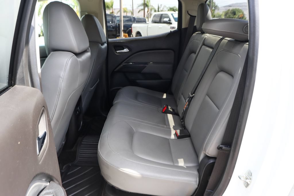 Used 2015 Chevrolet Colorado LT w/ Luxury Package RWD image 38