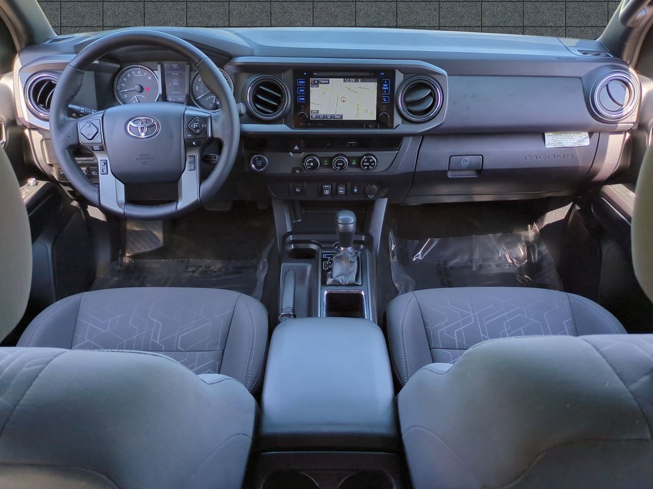 Used 2018 Toyota Tacoma TRD Sport image 15