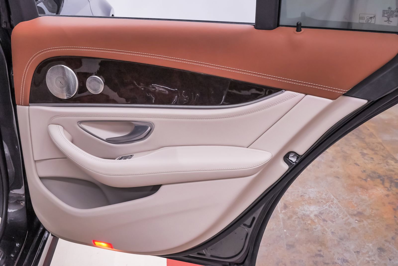 Used 2022 Mercedes-Benz E 350 Sedan image 34