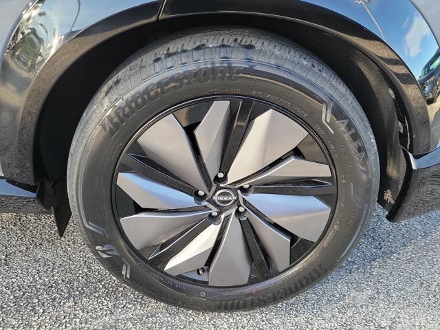 Used 2024 Nissan Ariya AWD image 8