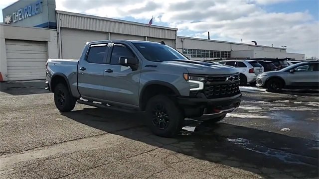 Used 2024 Chevrolet Silverado 1500 ZR2 w/ LPO, Dark Essentials Package image 9