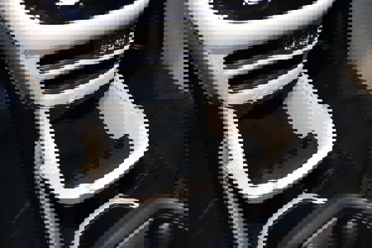 Used 2024 Chrysler Pacifica Touring-L image 42