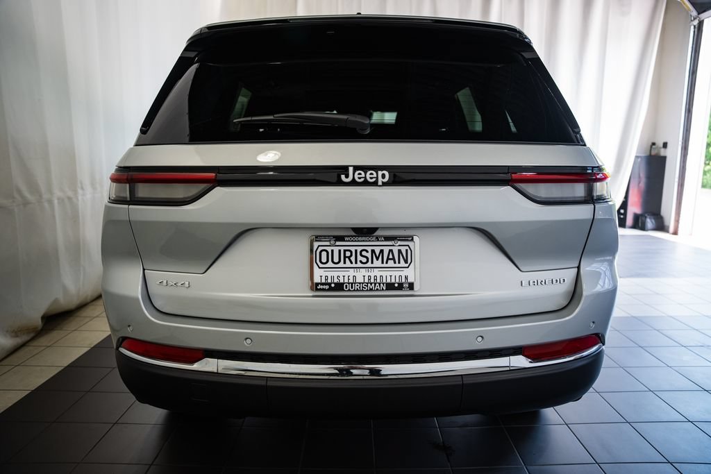 New 2026 Jeep Grand Cherokee Laredo X AWD/4WD image 5