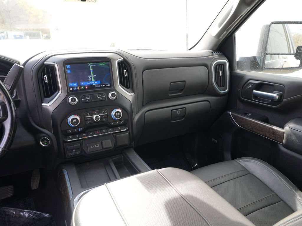 Used 2023 GMC Sierra 3500 Denali w/ Denali Ultimate Package AWD/4WD image 21