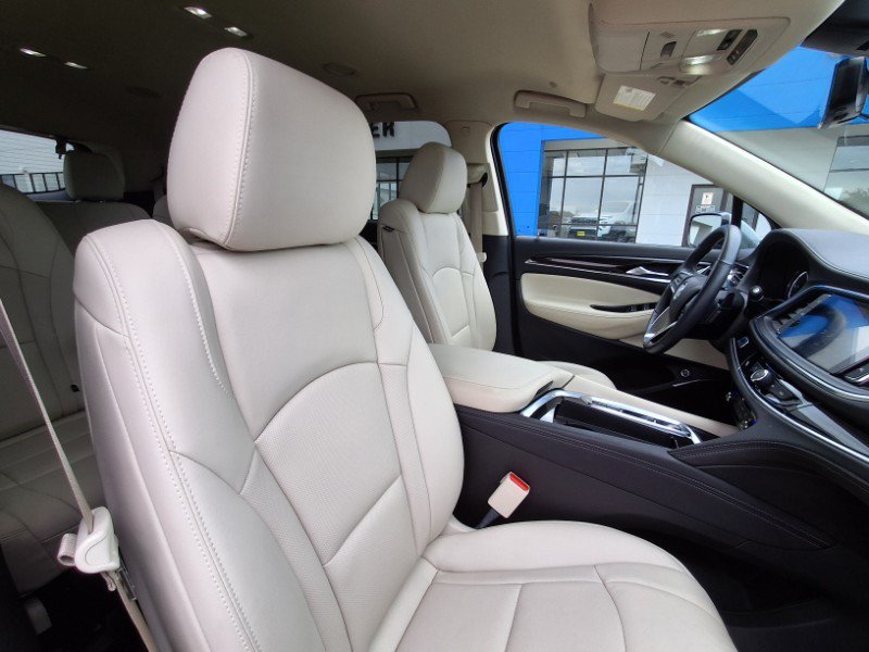Used 2023 Buick Enclave Essence AWD/4WD image 15