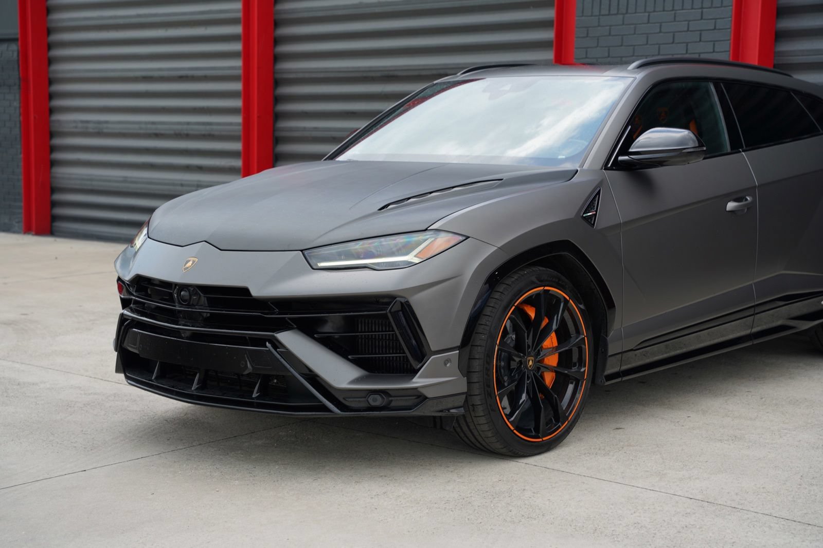 Used 2023 Lamborghini Urus S AWD/4WD image 5