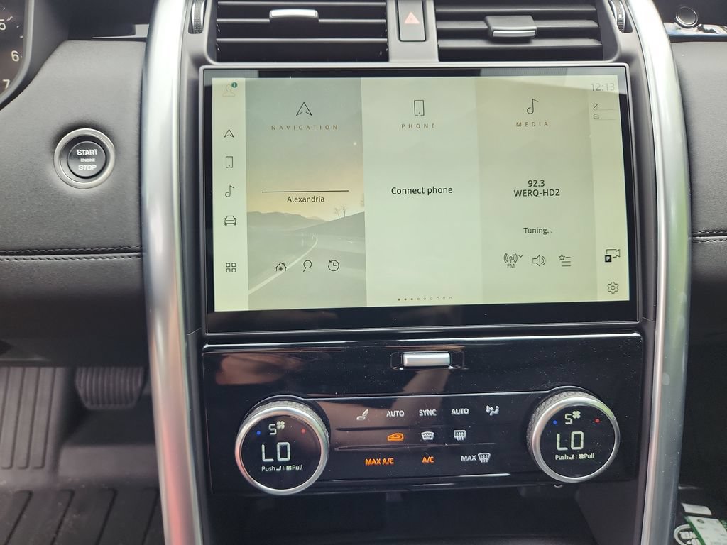 New 2026 Land Rover Discovery S AWD/4WD image 17