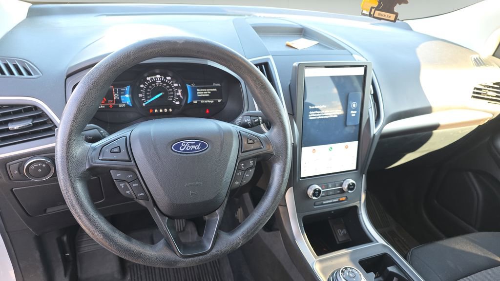 Used 2022 Ford Edge SE image 11
