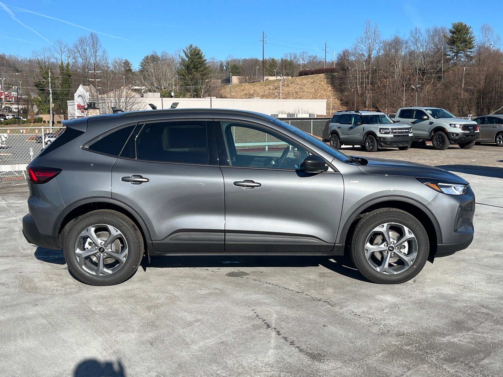 New 2026 Ford Escape ST-Line w/ Tech Pack #1 image 2