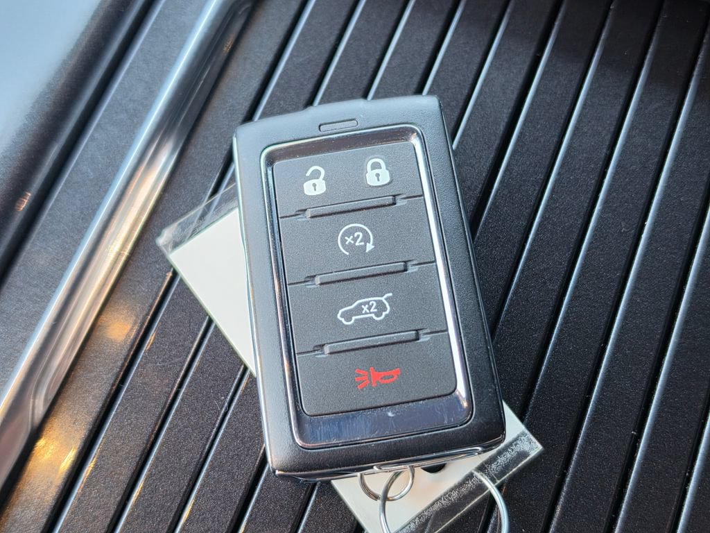 Used 2024 Jeep Wagoneer L 4WD w/ Premium Group I image 29