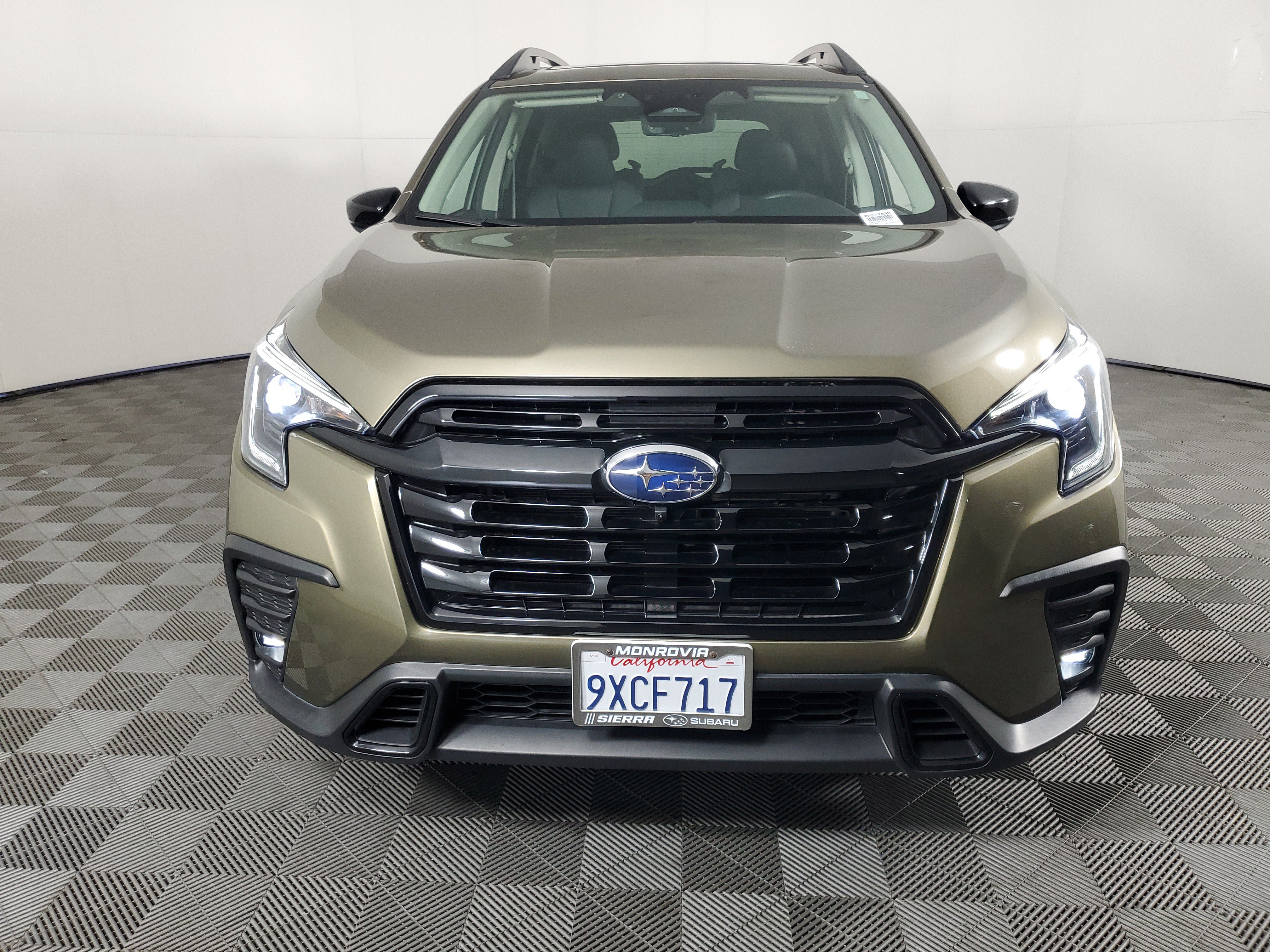 Used 2025 Subaru Ascent Bronze Edition w/ Popular Package #2 AWD/4WD image 9