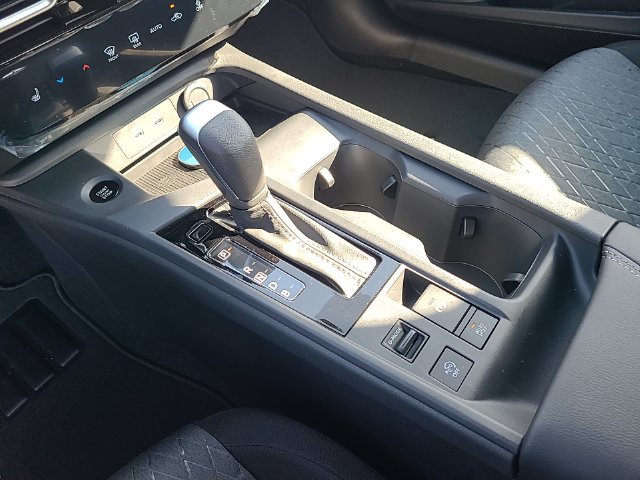 New 2027 Nissan Sentra SV w/ SV Convenience Package FWD image 20