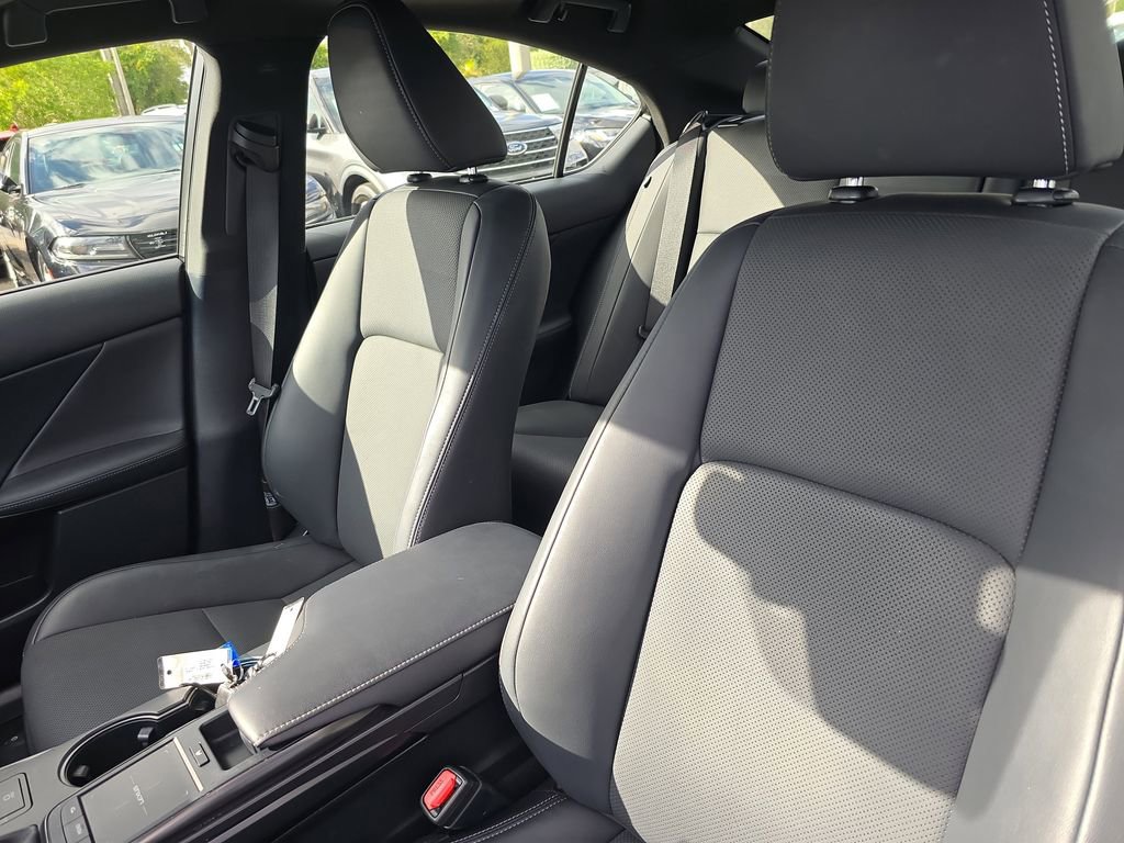 Used 2023 Lexus IS 300 w/ Comfort Package image 19