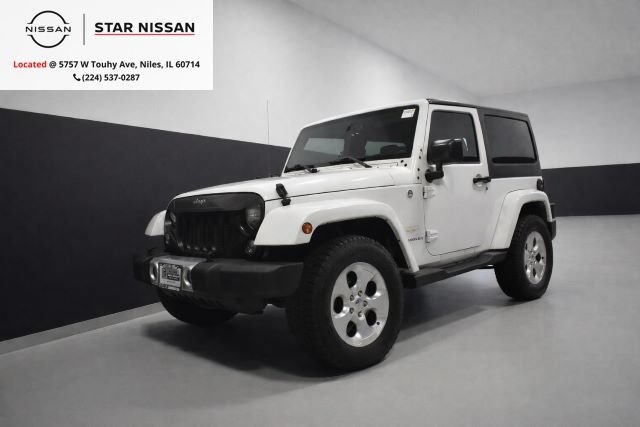 Used 2015 Jeep Wrangler Sahara w/ Connectivity Group AWD/4WD image 1