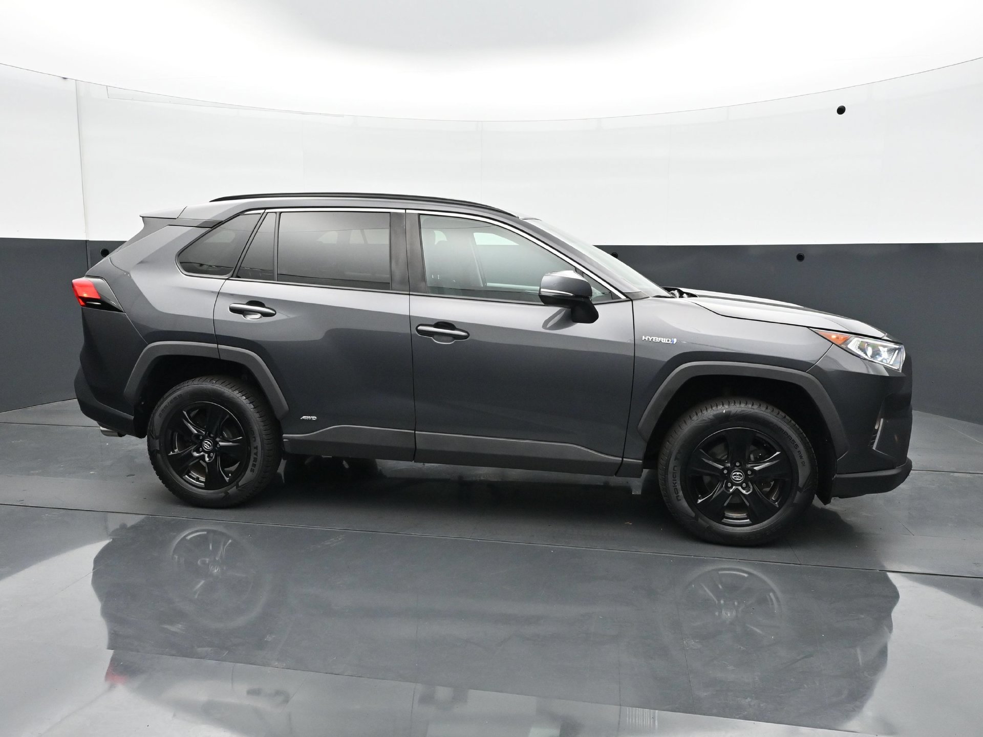Used 2020 Toyota RAV4 XLE w/ Convenience Package AWD/4WD image 8