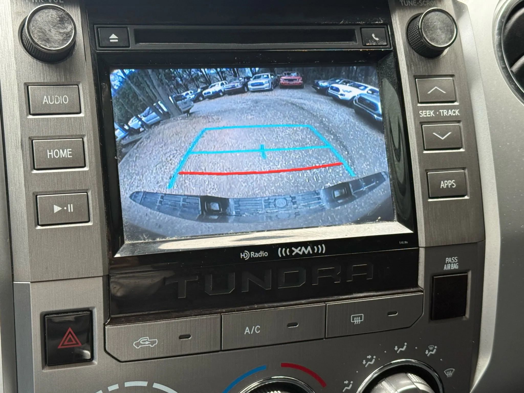 Used 2018 Toyota Tundra SR5 w/ SR5 Upgrade Package image 18