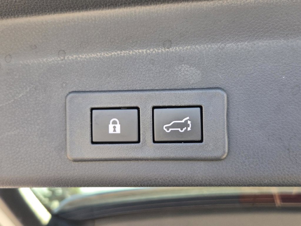 Certified 2025 Subaru Ascent Premium AWD/4WD image 10