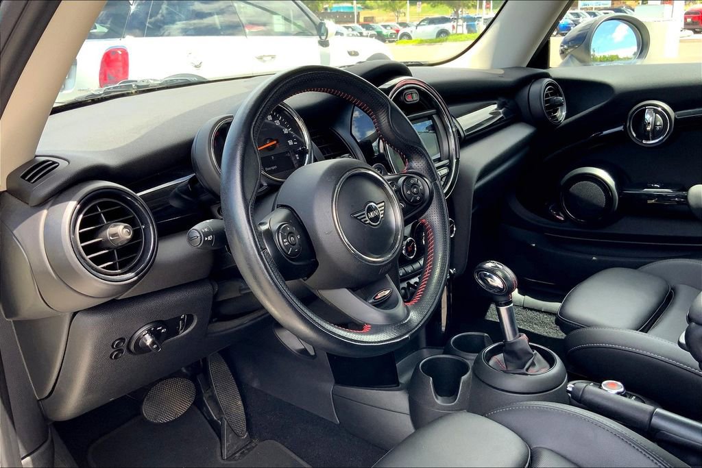 Used 2019 MINI Cooper S w/ Signature Upholstery Package image 14