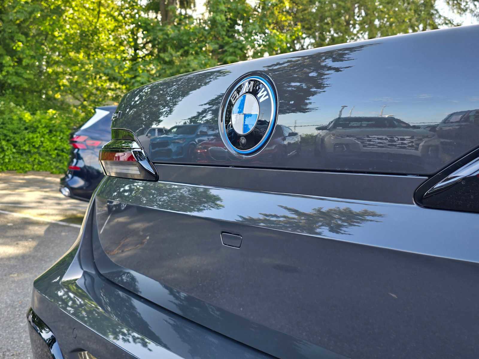 New 2025 BMW 750e xDrive 750e xDrive w/ Executive Package image 15