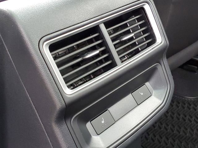 New 2026 Volkswagen Atlas Cross Sport SEL Premium R-Line image 30