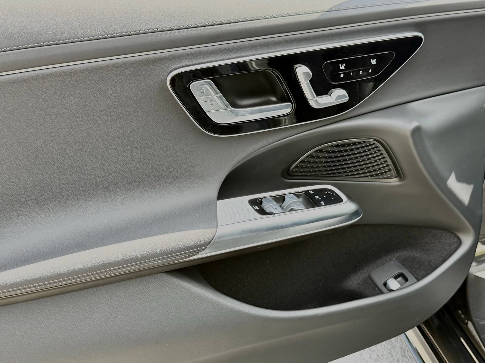 Used 2026 Mercedes-Benz E 350 Sedan image 22