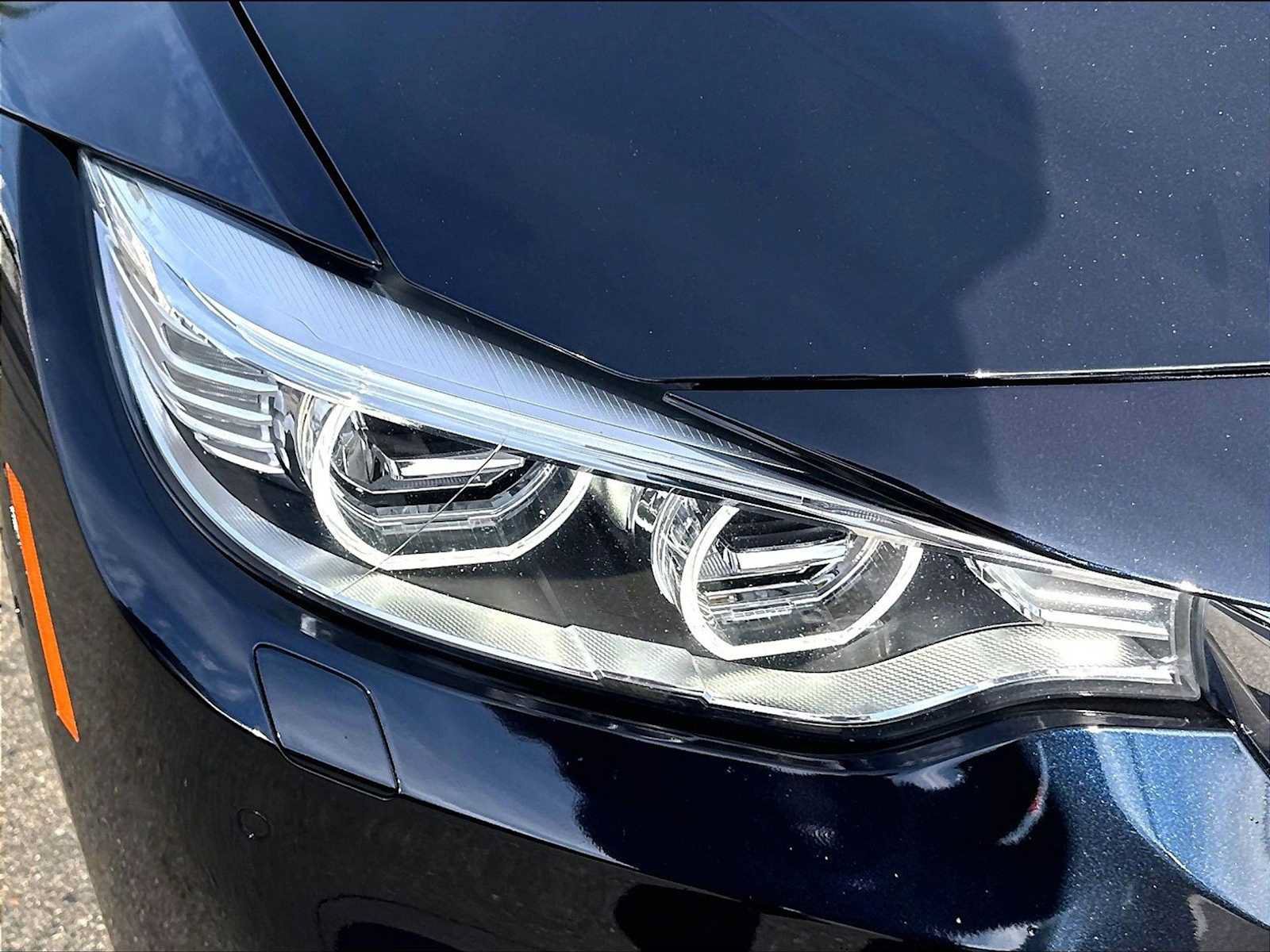 Used 2017 BMW M4 Convertible RWD image 28