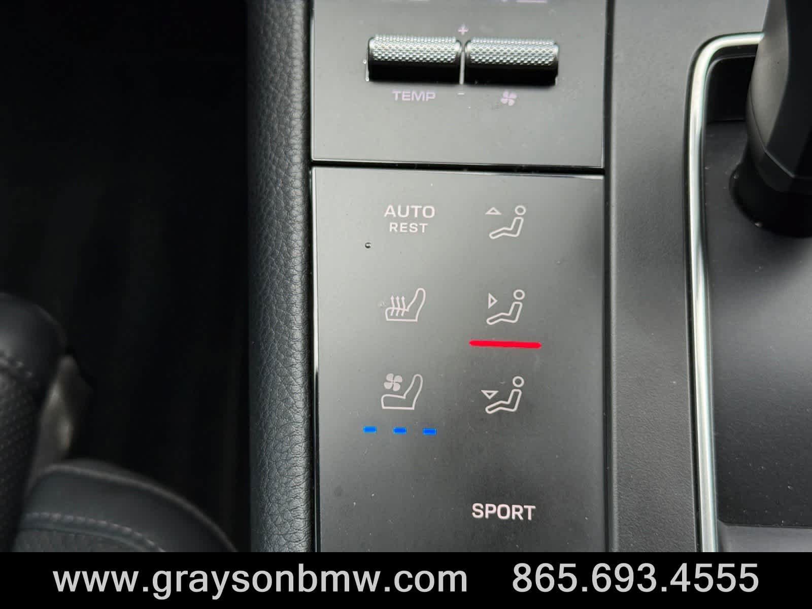 Used 2024 Porsche Macan AWD/4WD image 25