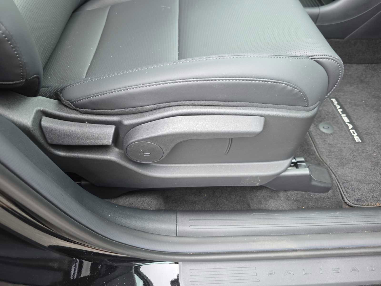 Certified 2026 Hyundai Palisade SEL FWD image 36