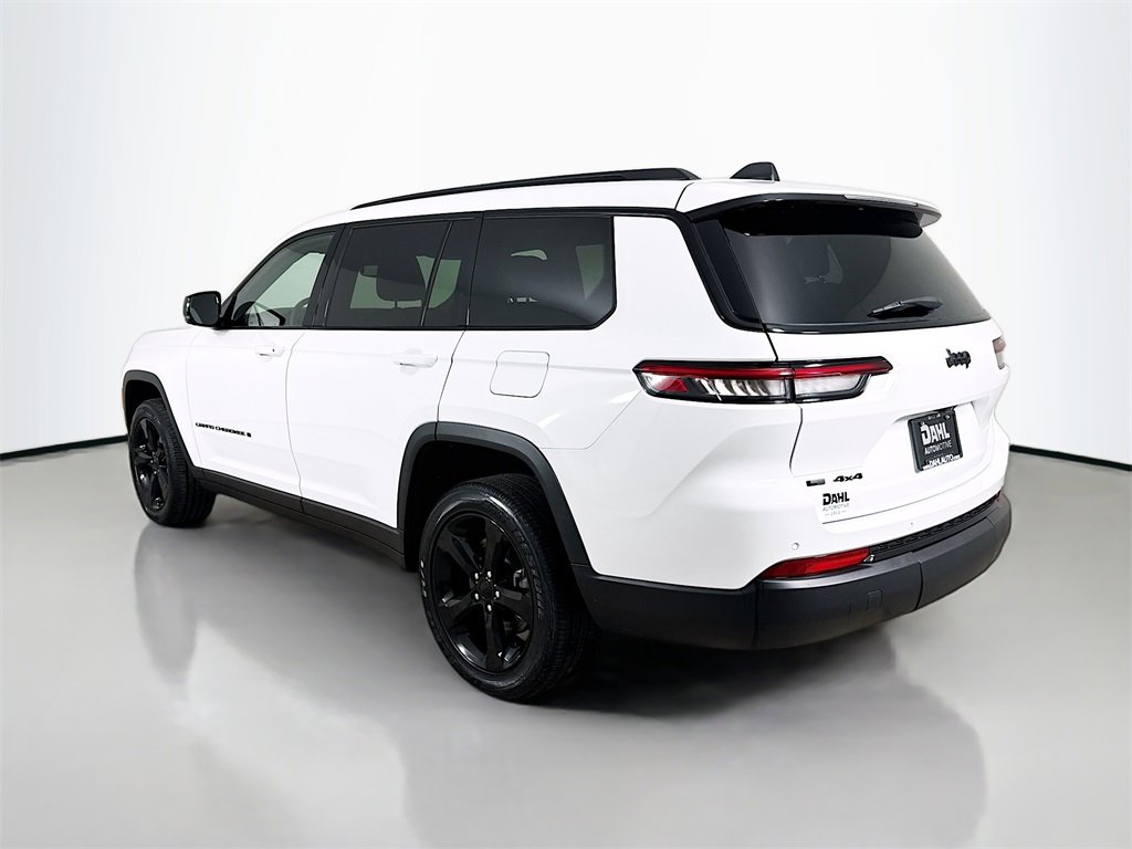 Used 2023 Jeep Grand Cherokee L Laredo image 9