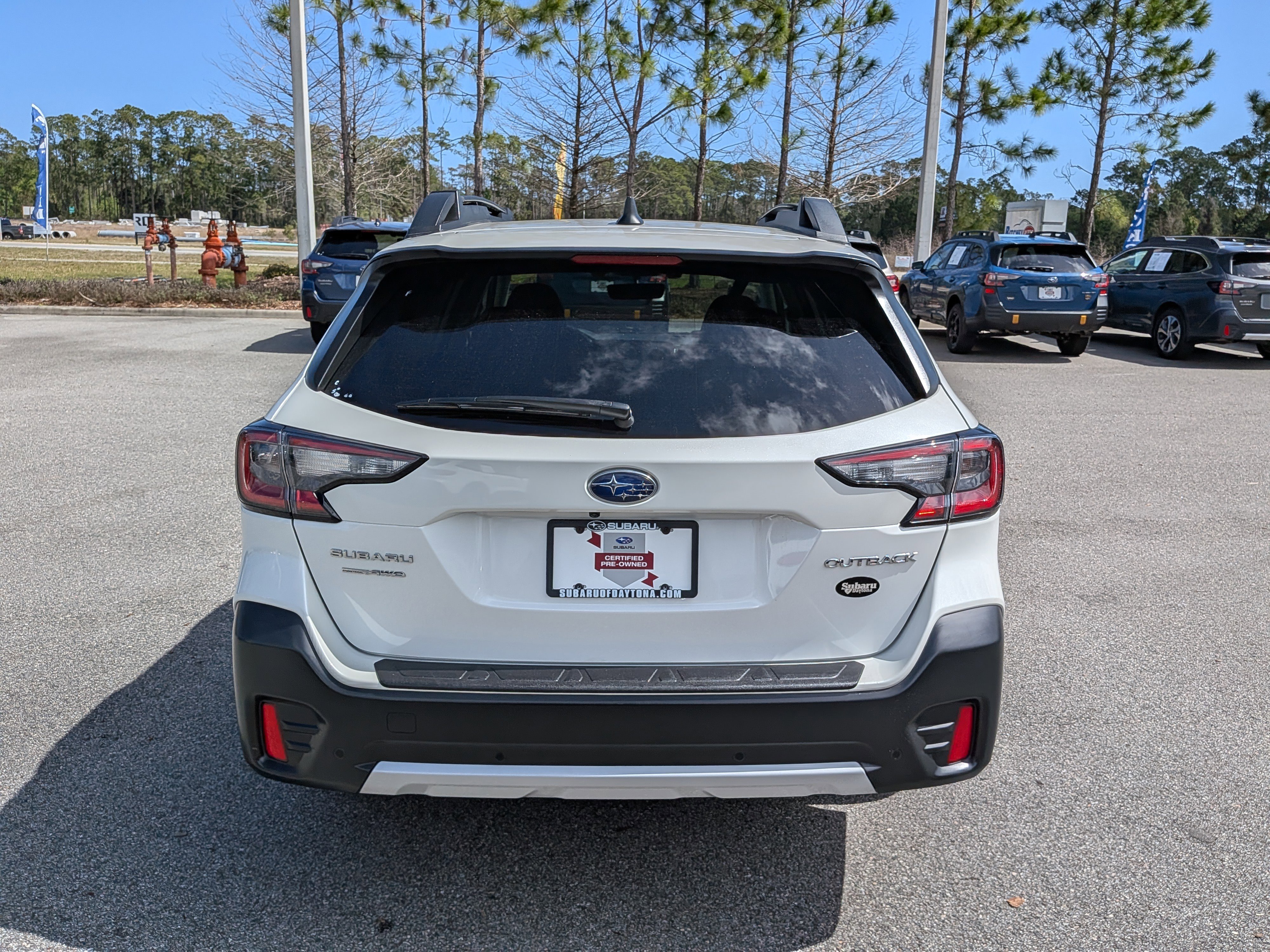 Used 2022 Subaru Outback Limited image 5